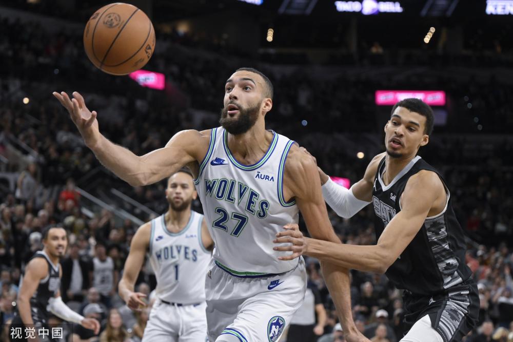 她通过调节 她通过调节