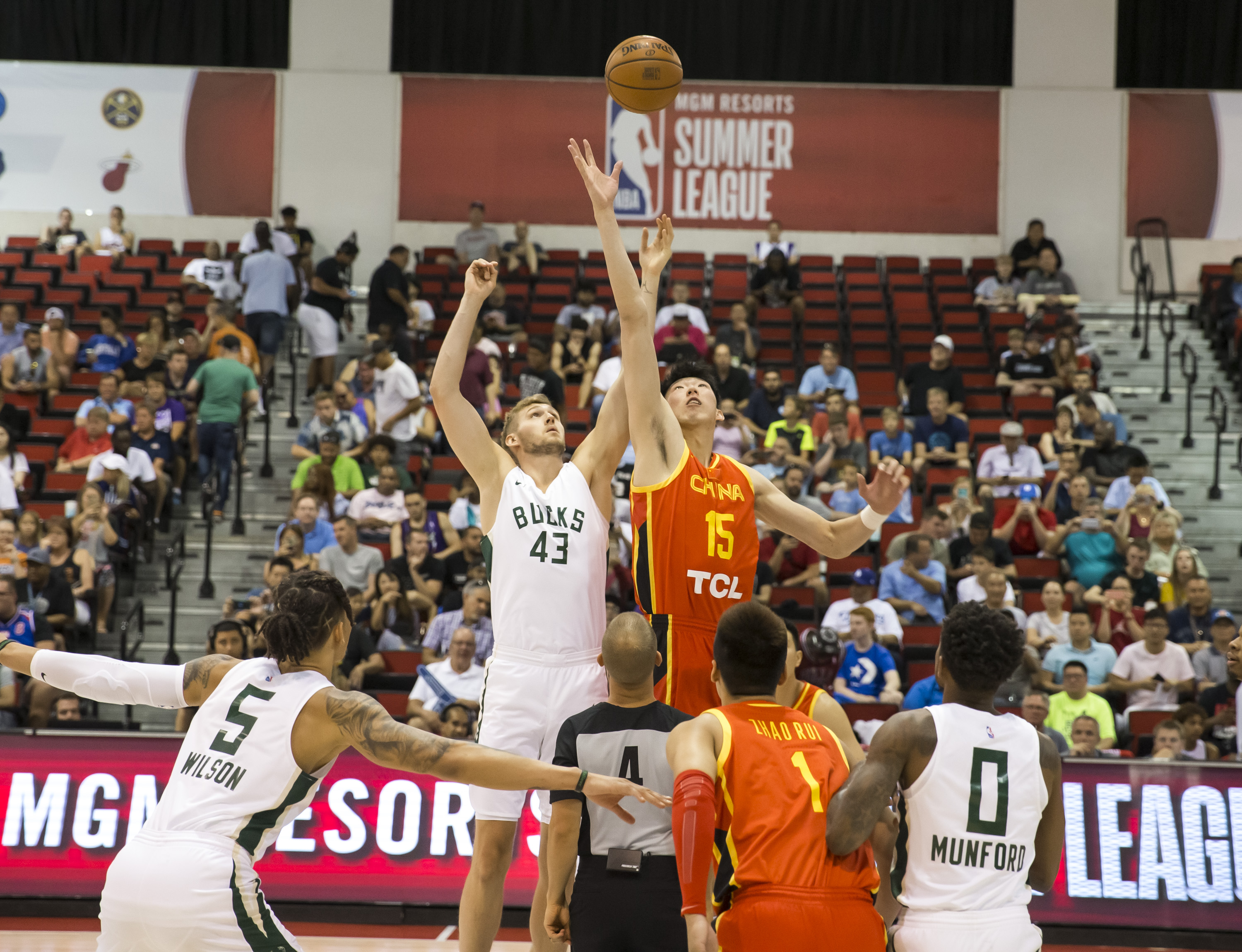 为了众人关 为了众人关