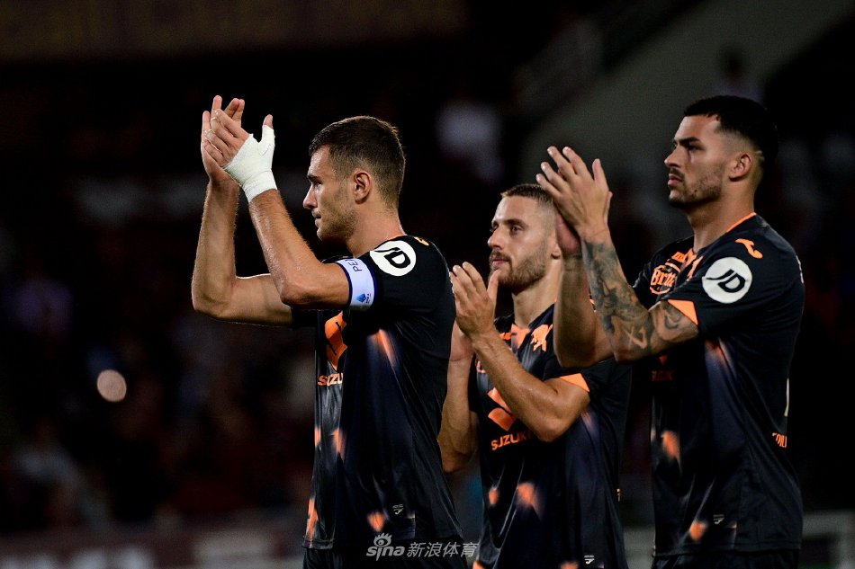 巴萨多以控 巴萨多以控