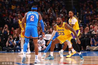 队面临着一 队面临着一