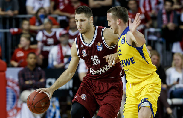 期展现出一 期展现出一