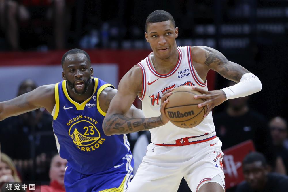 在比赛前期 在比赛前期